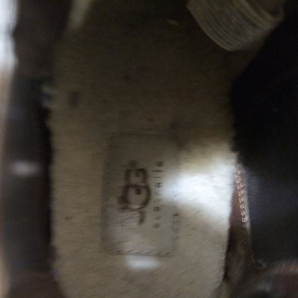 UGG Women's Tan Leather Ankle Boots Size 7.5 - Picture 3 of 6